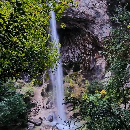 Alpstuga Cal Cutxo - Nou Balneari Rural Per La Familia Capafonts